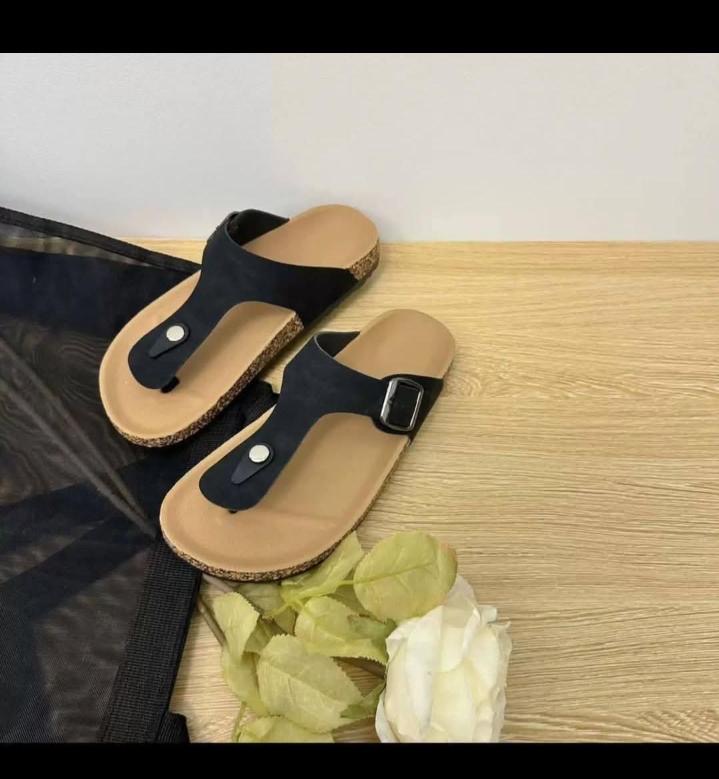 Luxury female slippers
